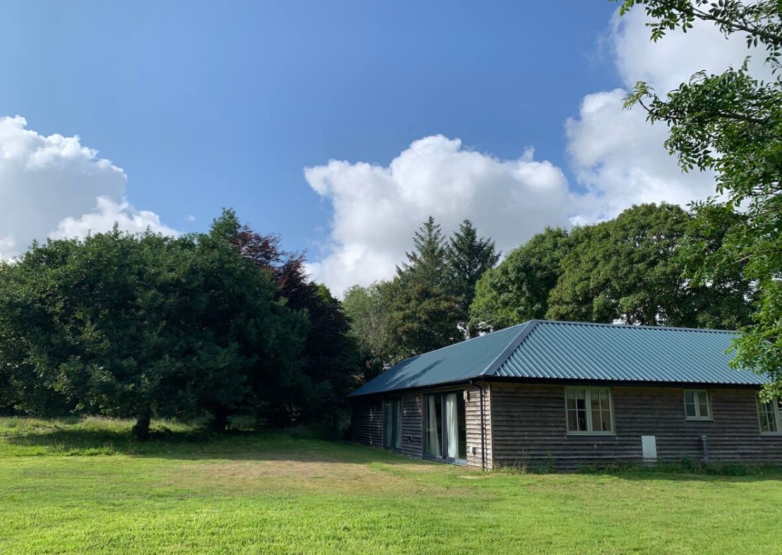 Picture showing the back of the biulding